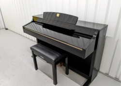 Yamaha Clavinova CLP 340 Polished Ebony Digital Piano