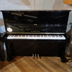 Yamaha U2H Upright Piano with One Year Warranty 