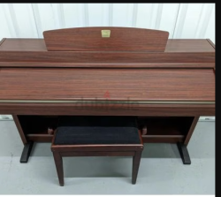 Yamaha Clavinova CLP 230 Used  Digital Piano In Mahogany Finish    