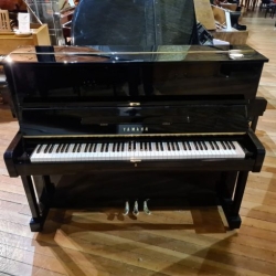 Yamaha U1A upright Piano With Bench