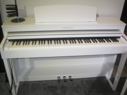 Yamaha CLP440 Used Piano for Sale  