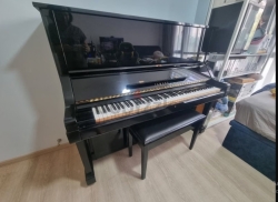 Yamaha Ux Upright Piano Made In Japan