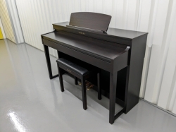 Yamaha CLP 440 Dark Rosewood With Bench